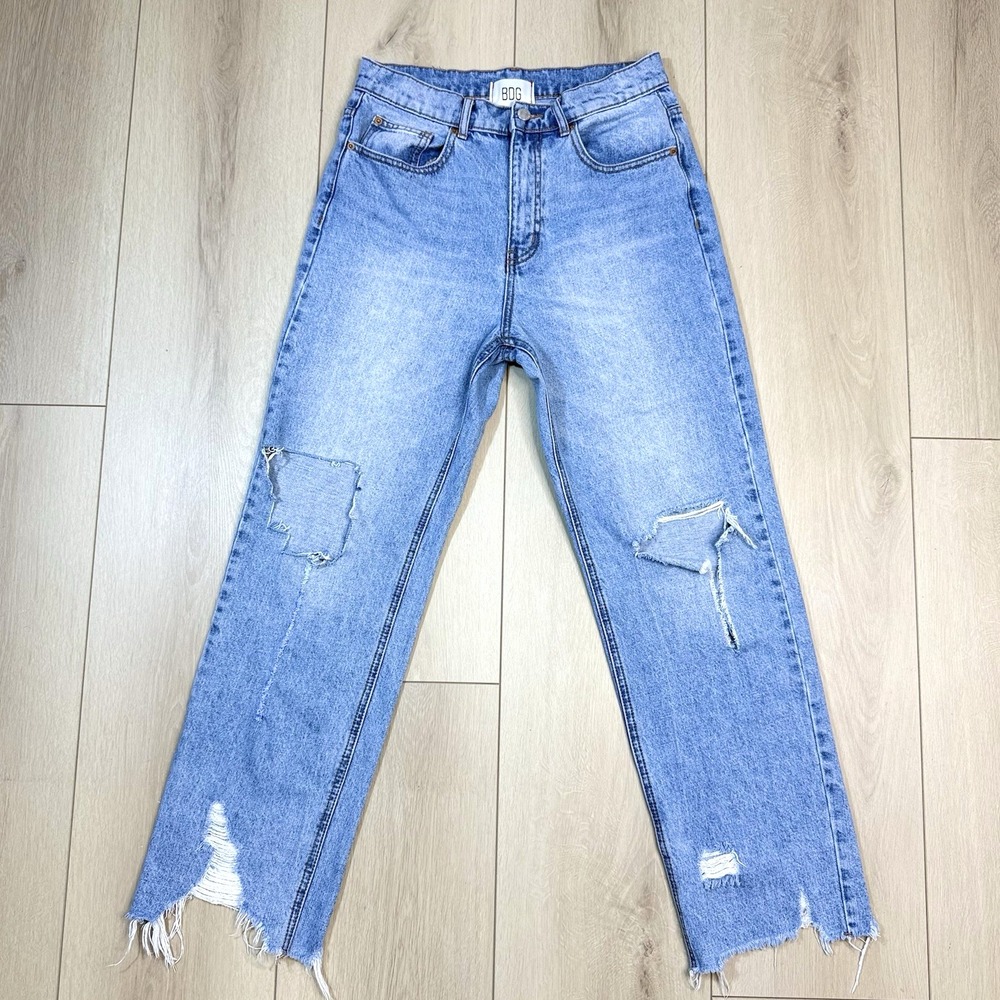 BDG Cowboy Jean Women's 30 Light Wash Distressed‎ High Rise Straight Leg Denim